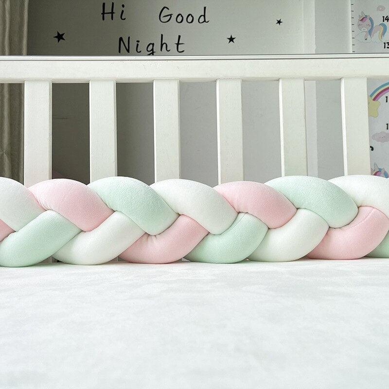 TOUR DE LIT TRESSÉ POUR BÉBÉ